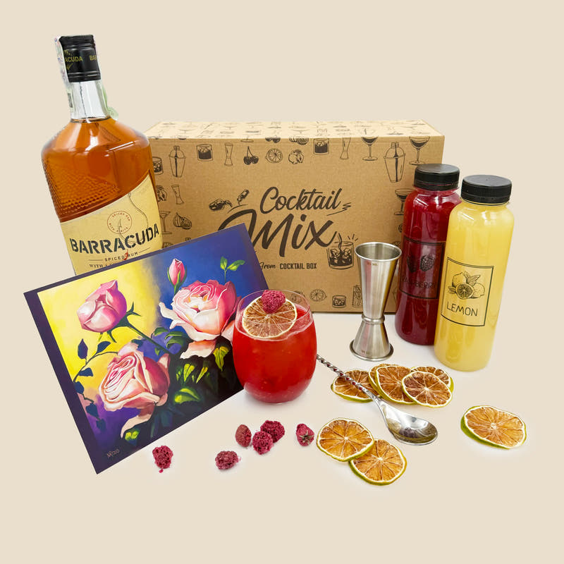 Cocktail Mix Малиново дайкири с ром: картонена кутия, бутилка ром, пюре от малина и фреш от лимон, тематична картина с рози, червен коктейл и дехидратирани портокали