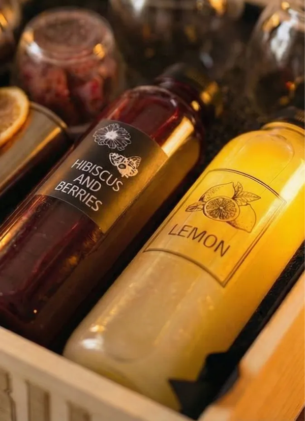 Сироп от хибискус и червени плодове и натурален фреш от лимон